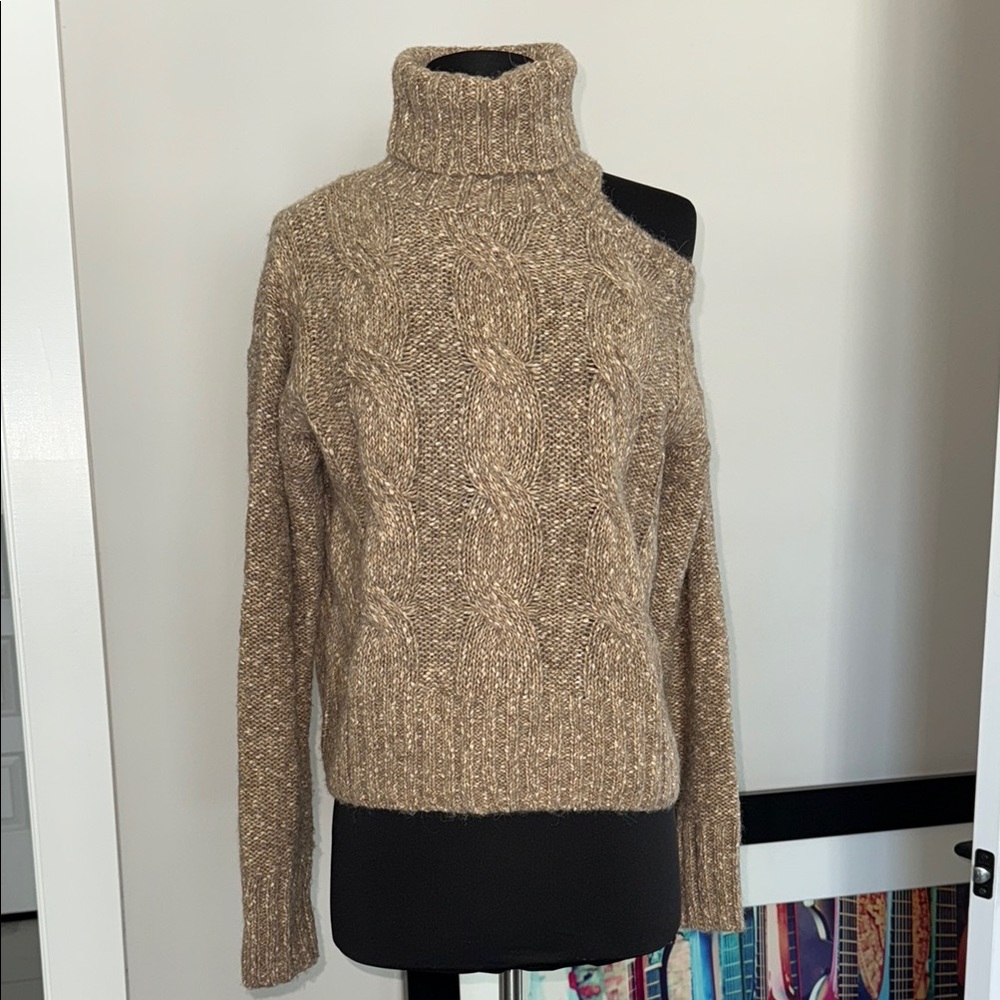 LIKE NEW Veronica Beard Tan Turtleneck Sweater Sz XS